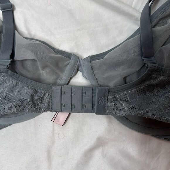 Victoria Secret Body By Victoria Underwire Unlined Plunge Grey Bra. Size 38DDD. - Picture 5 of 8